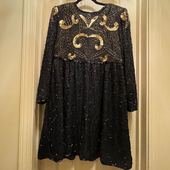 Vintage Dresses Vintage Beaded Babydoll Aries Ram Head Dress Med
